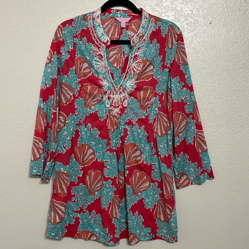 Lily Pulitzer tunic blouse with embroidery and pearl beads at neck and b…